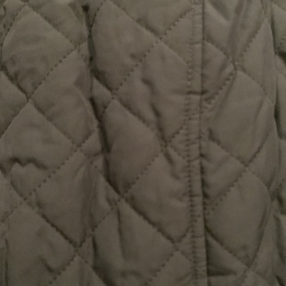 NEW Talbots Women’s Classic Quilted Vest - Picture 5 of 16